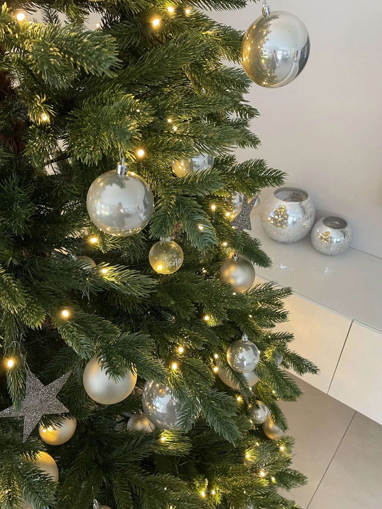Albero di Natale artificiale - David | 240 cm, con luci LED