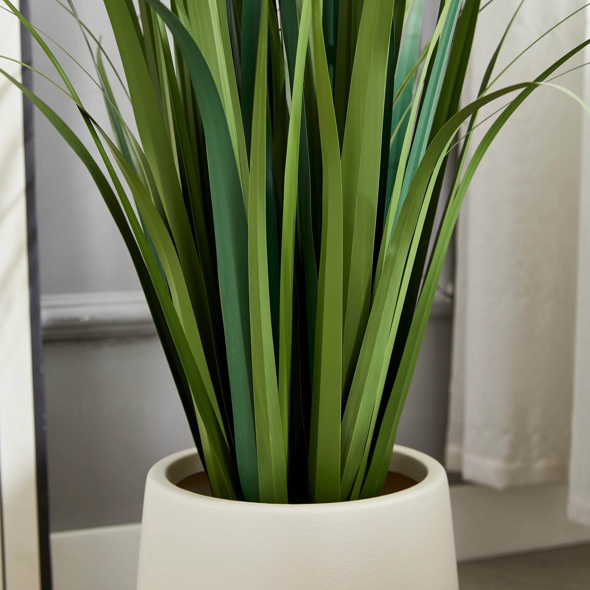Künstliches Gras - Alaric, 90 cm, Kunstpflanze von aplanta, in Grün, für drinnen