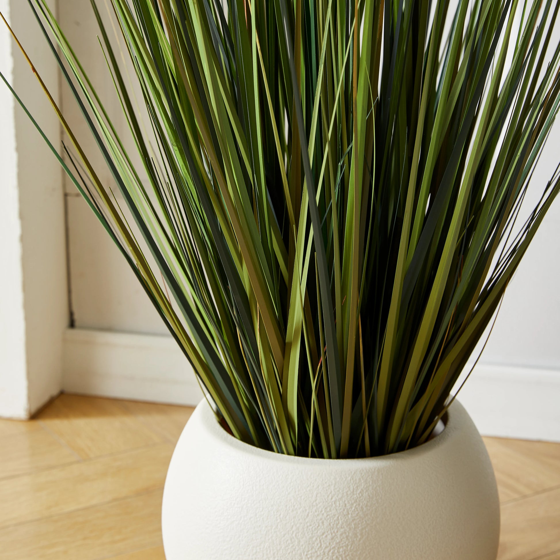 Künstliches Gras - Selwyn, 60 cm, Kunstpflanze von aplanta, in Grün, für drinnen