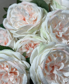 Bouquet di rose con 10 capolini - Artemisia | 45 cm