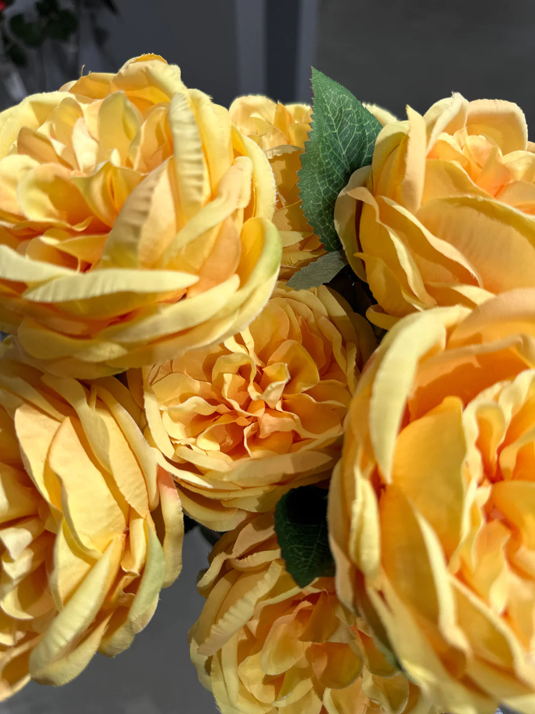 Bouquet di rose con 10 capolini - Thalia | 45 cm