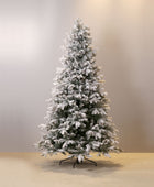 Albero di Natale artificiale - Eva | 240 cm, con neve